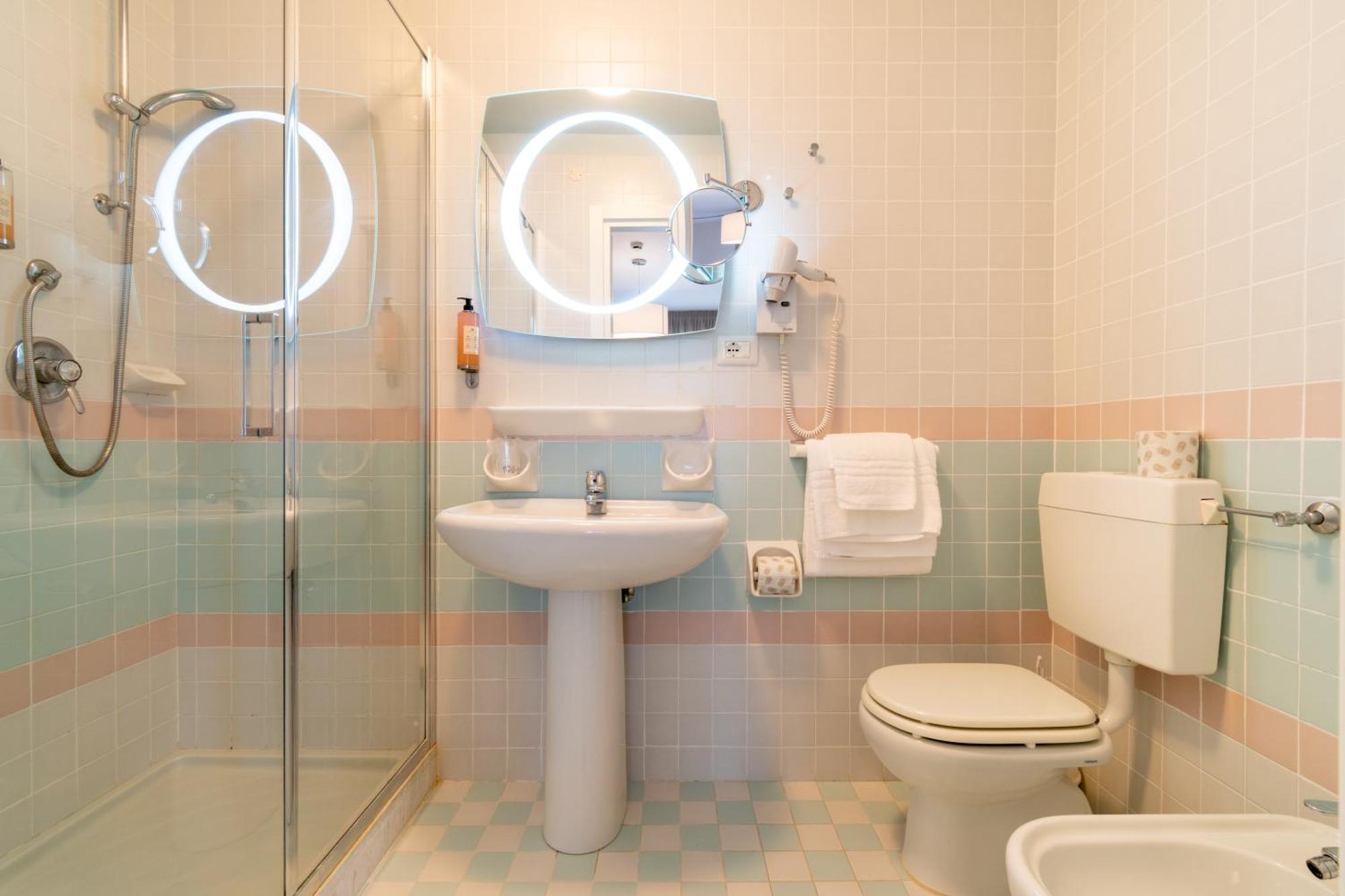 Continental B&B City Hotel ビビオーネ エクステリア 写真